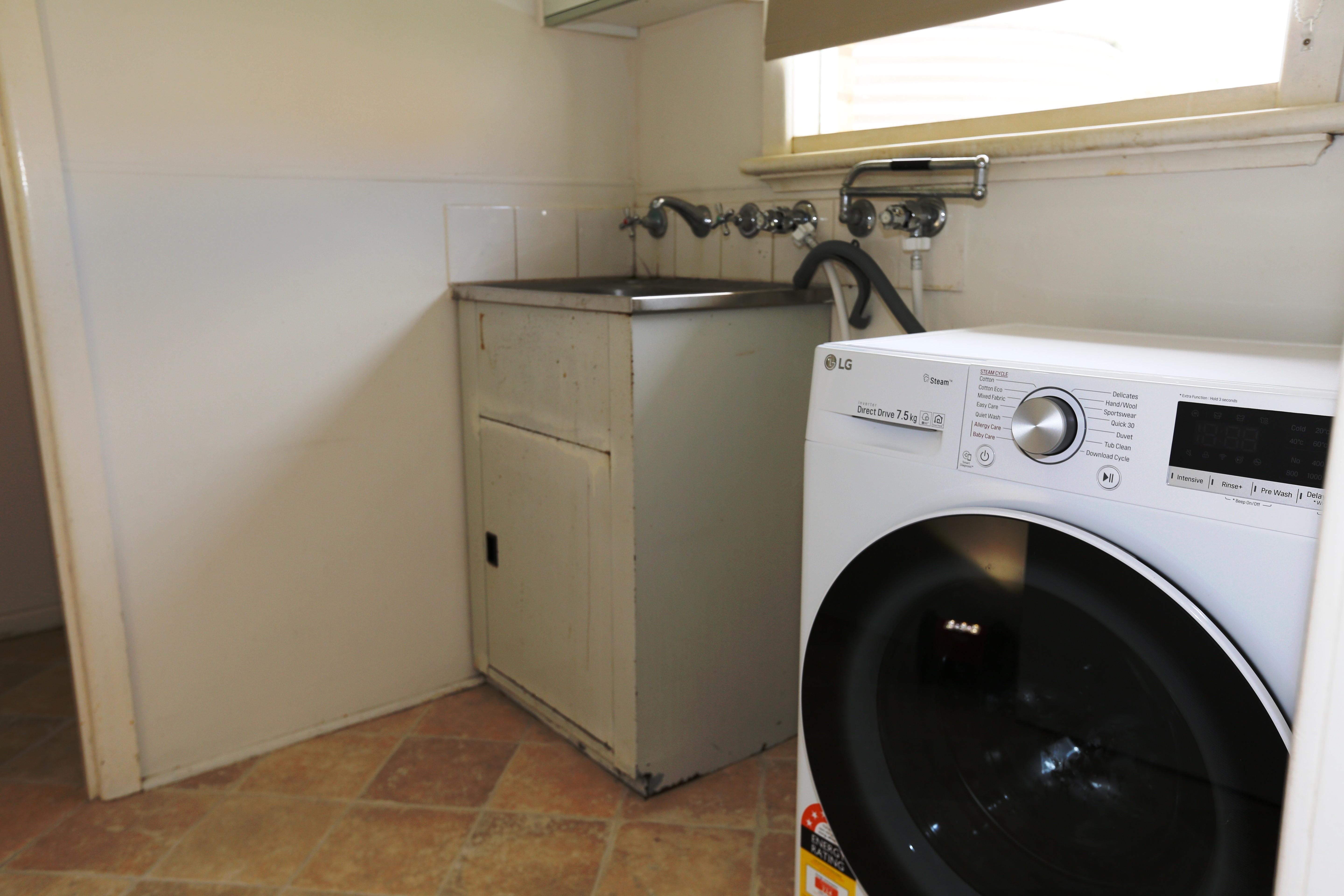 Home - Central Position- 917m2 - Image# 11