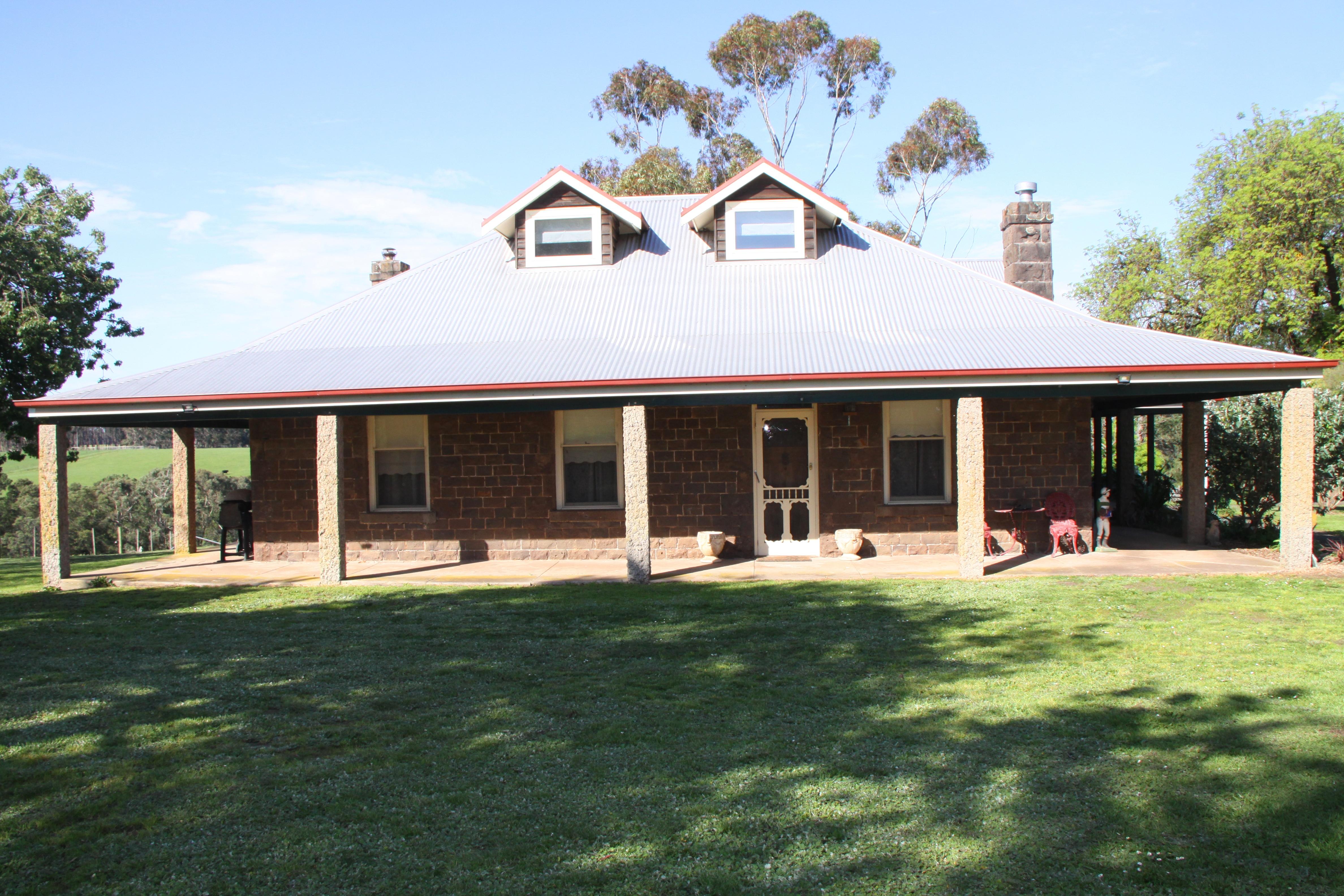 Treasland - Homestead - 40.2ha Farm - Image# 2